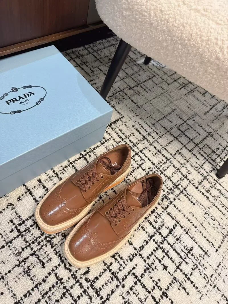 Modern Prada Low Shoes 34405