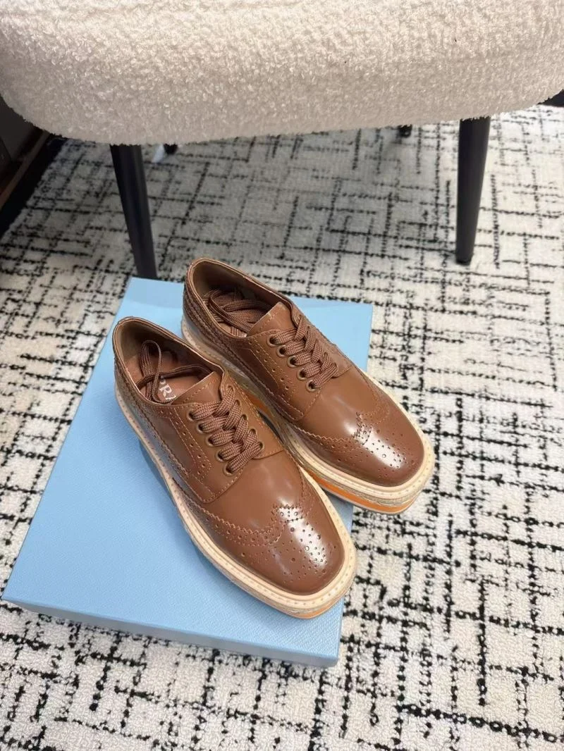 Modern Prada Low Shoes 34405