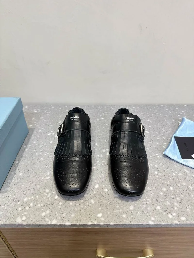 Reliable Prada Low Shoes 34396