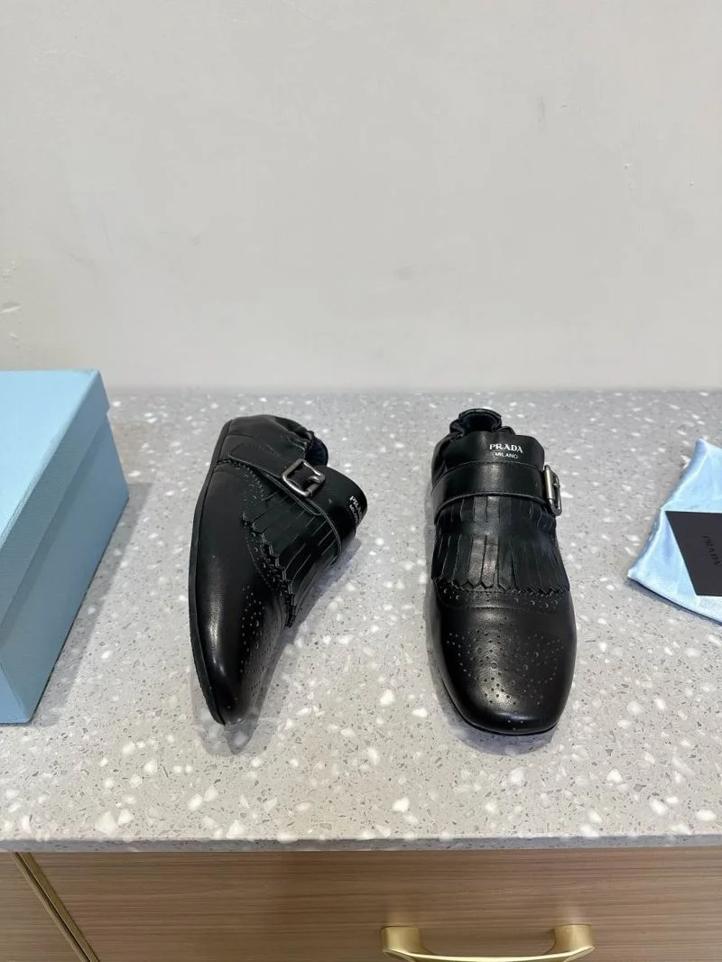 Reliable Prada Low Shoes 34396