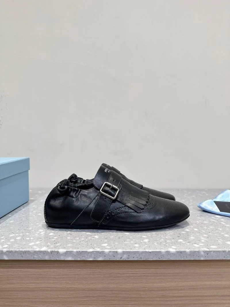 Reliable Prada Low Shoes 34396