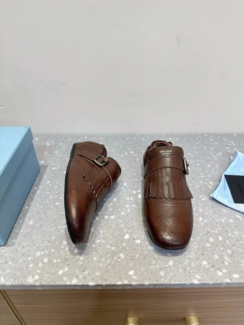 Prada Low Shoes RelaxedFit 34394
