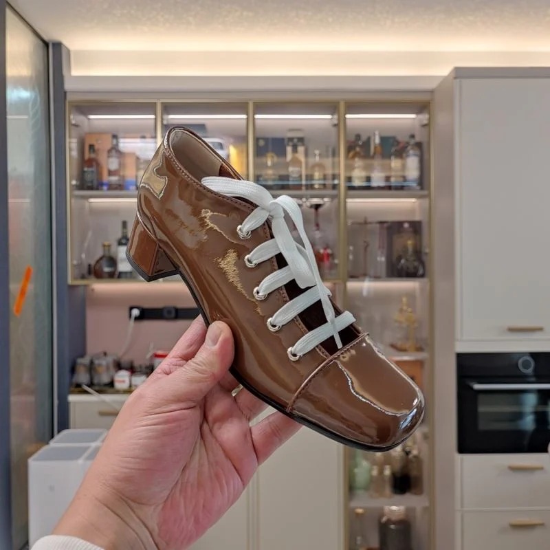 Comfortable Prada Low Shoes 34389