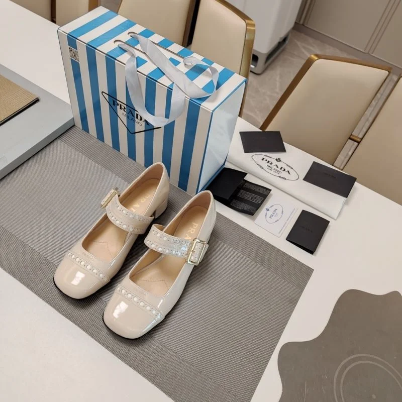 WaterResistant Prada Low Shoes 34374