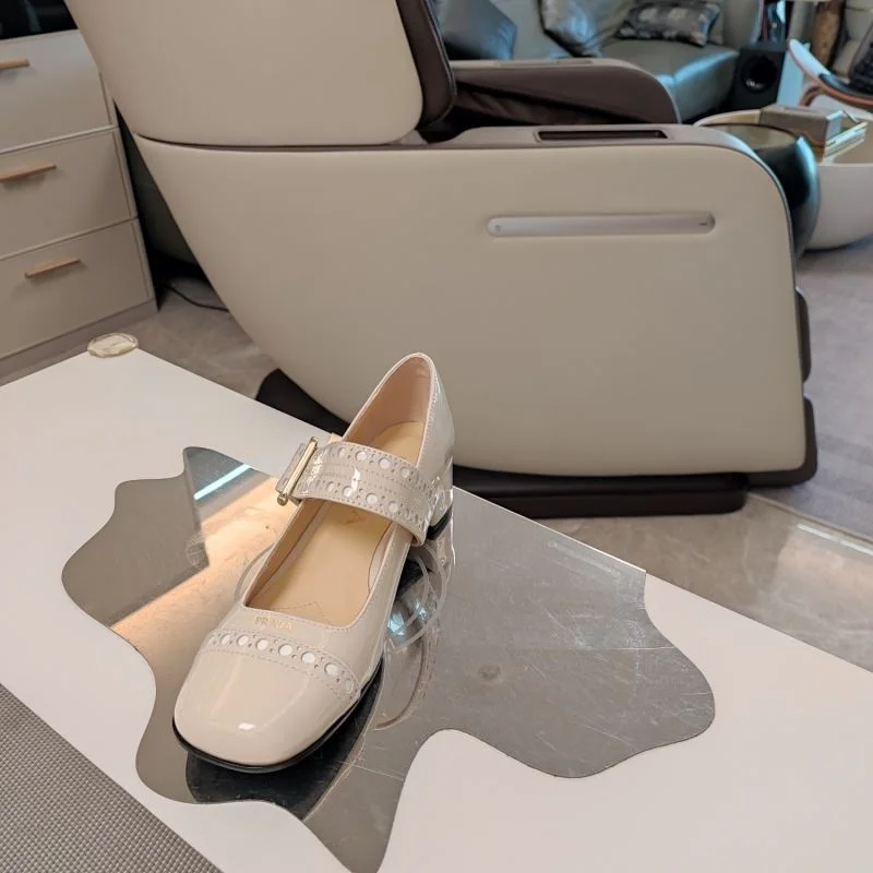 WaterResistant Prada Low Shoes 34374