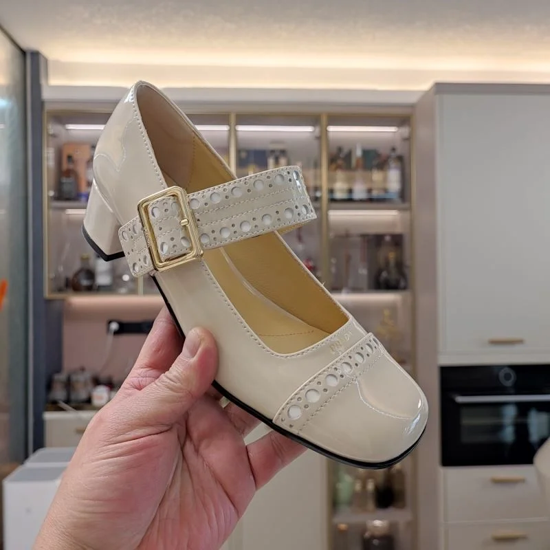 WaterResistant Prada Low Shoes 34374