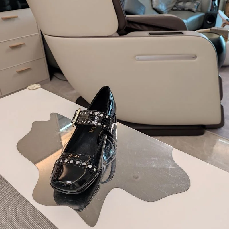 AllSeason Prada Low Shoes 34363