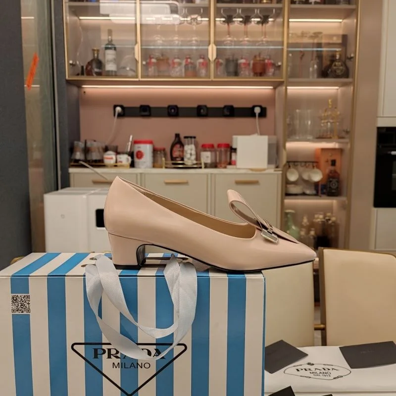 Prada Low Shoes Soft 34370