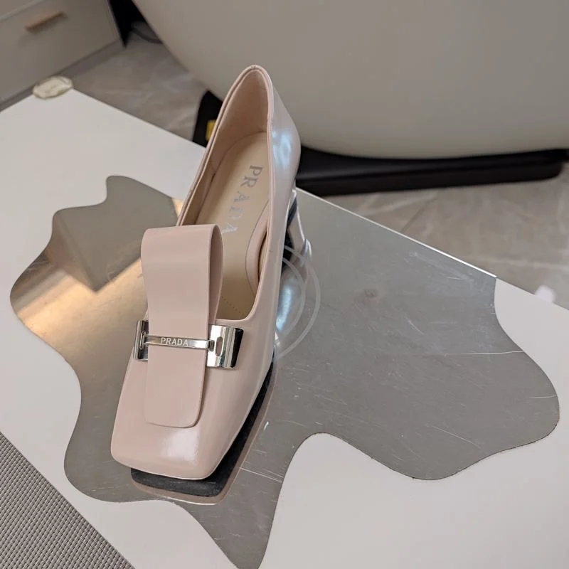 Prada Low Shoes Soft 34370