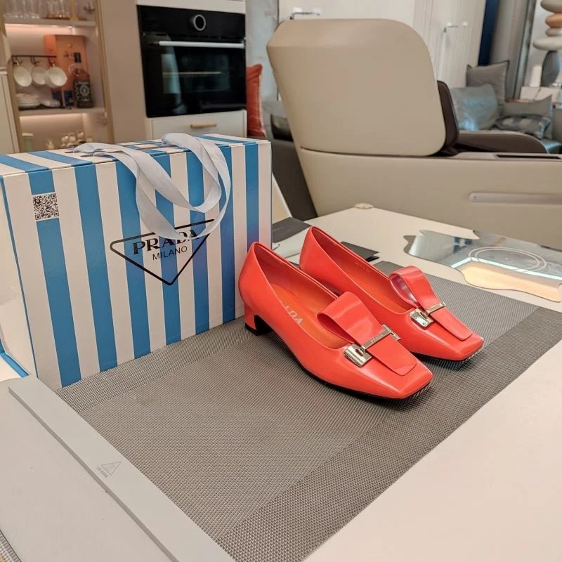 Prada Low Shoes MoistureWicking 34385