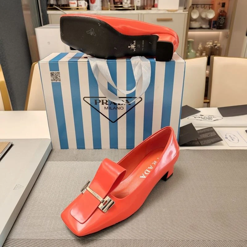 Prada Low Shoes MoistureWicking 34385