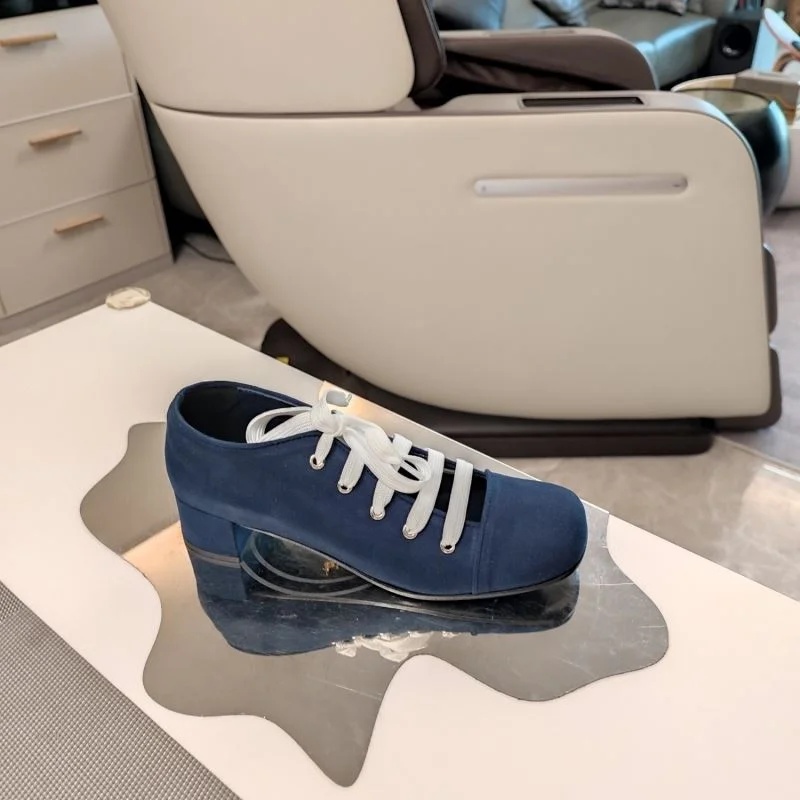ModernLook Prada Low Shoes 34376