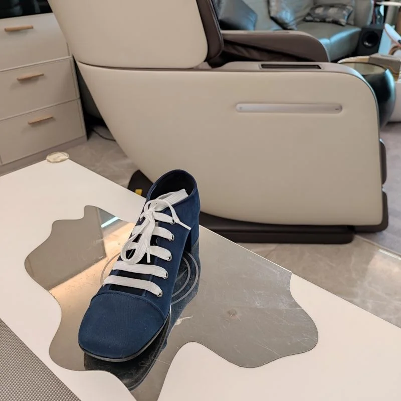 ModernLook Prada Low Shoes 34376