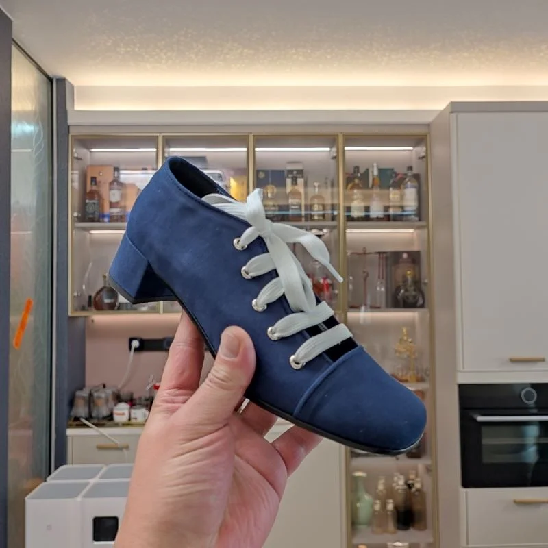 ModernLook Prada Low Shoes 34376