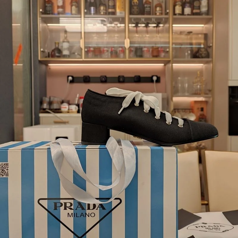 Prada Low Shoes Trendy 34390