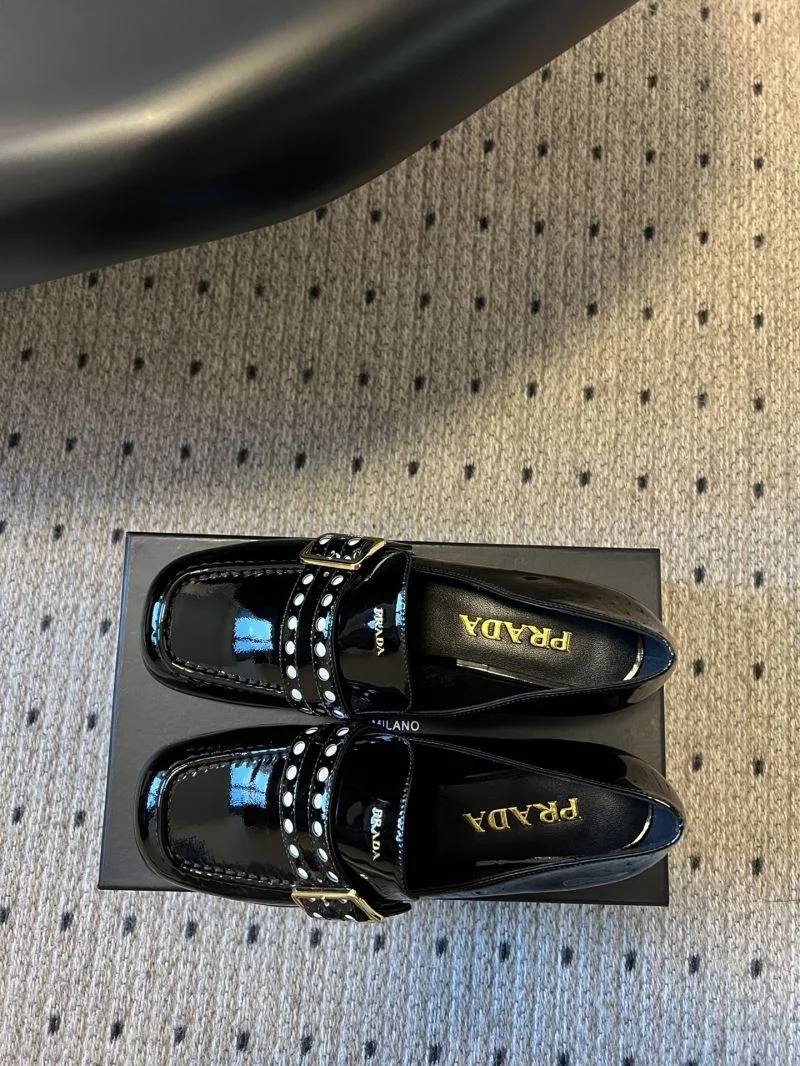 Prada Low Shoes Lightweight 34380