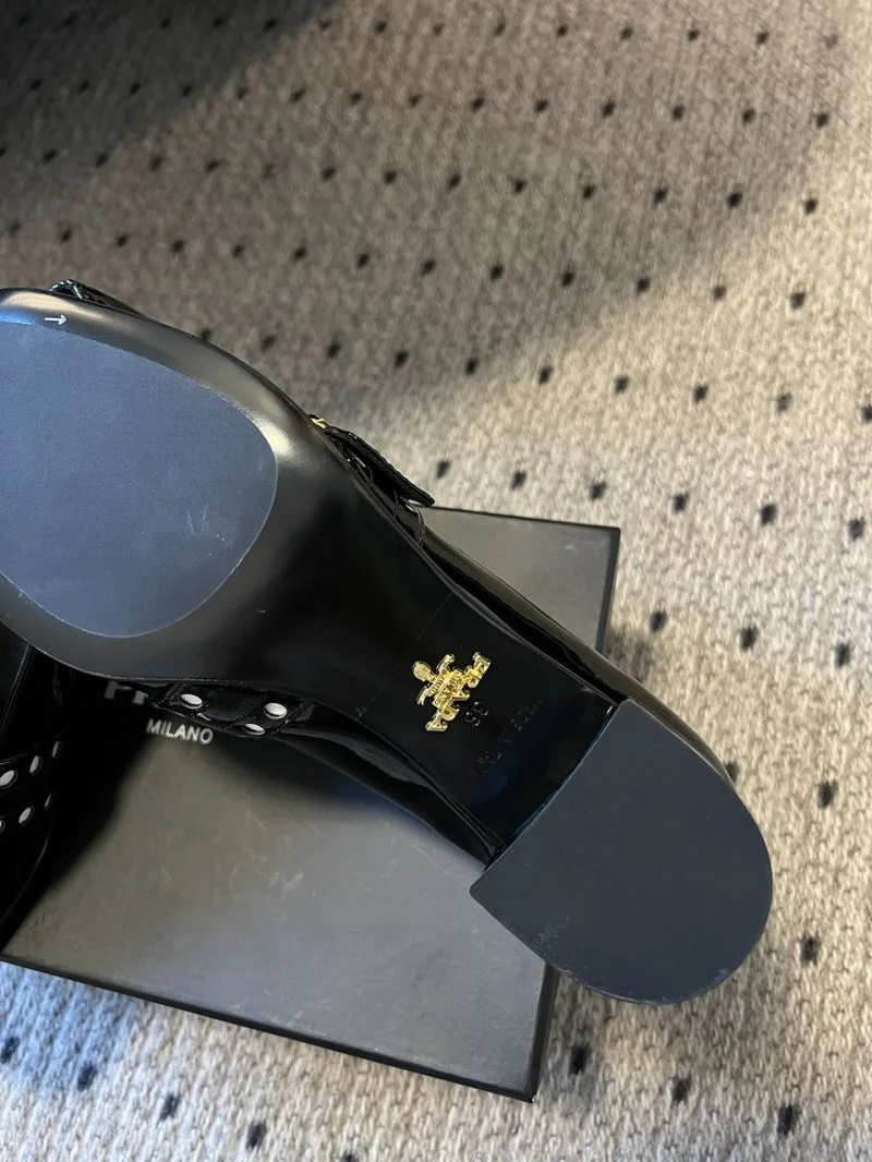 Prada Low Shoes Lightweight 34380