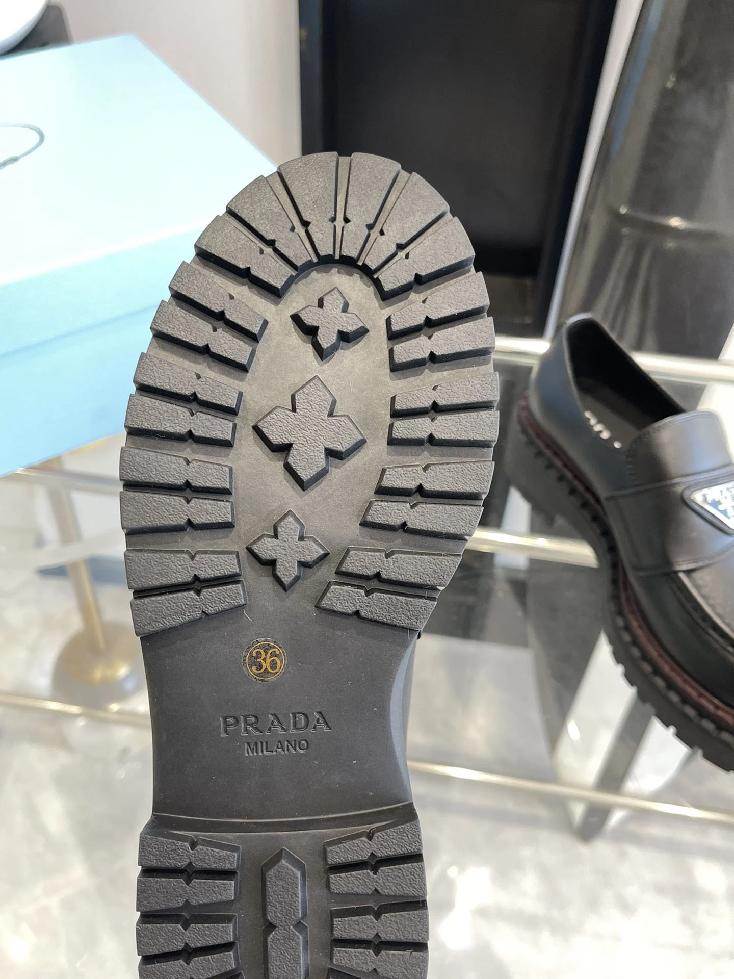 SmoothTexture Prada Low Shoes 34388