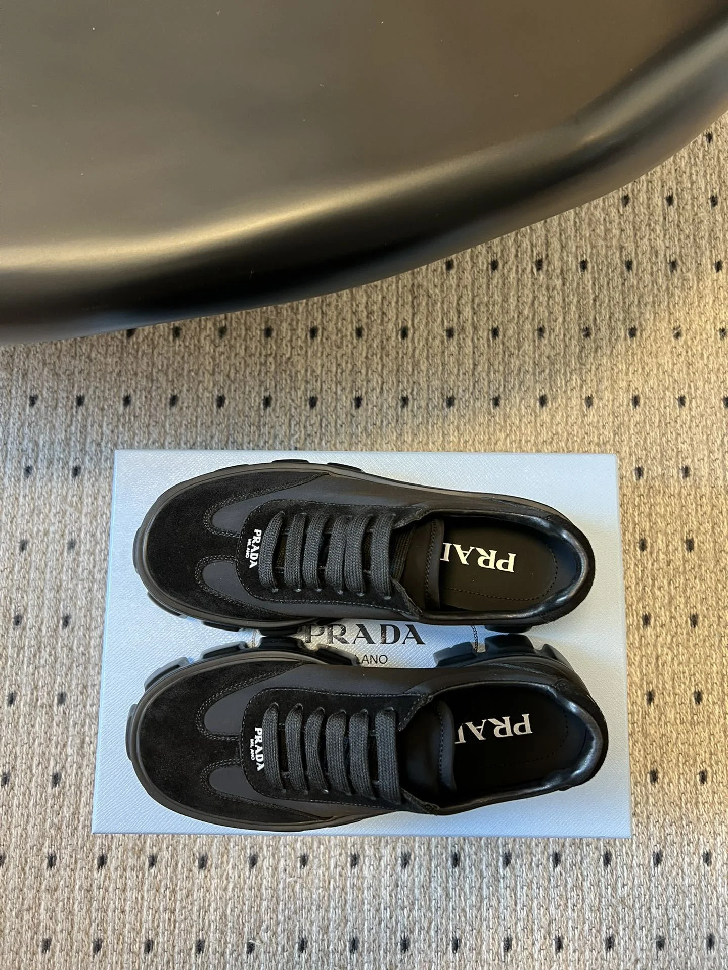 Trendy Prada Low Shoes 34366