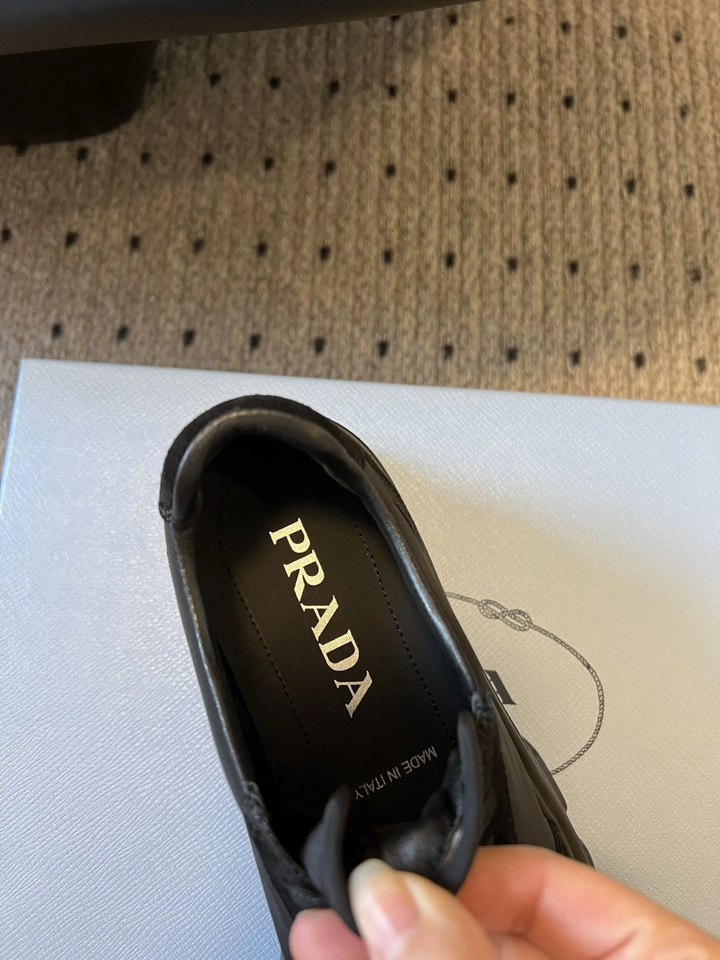 Trendy Prada Low Shoes 34366