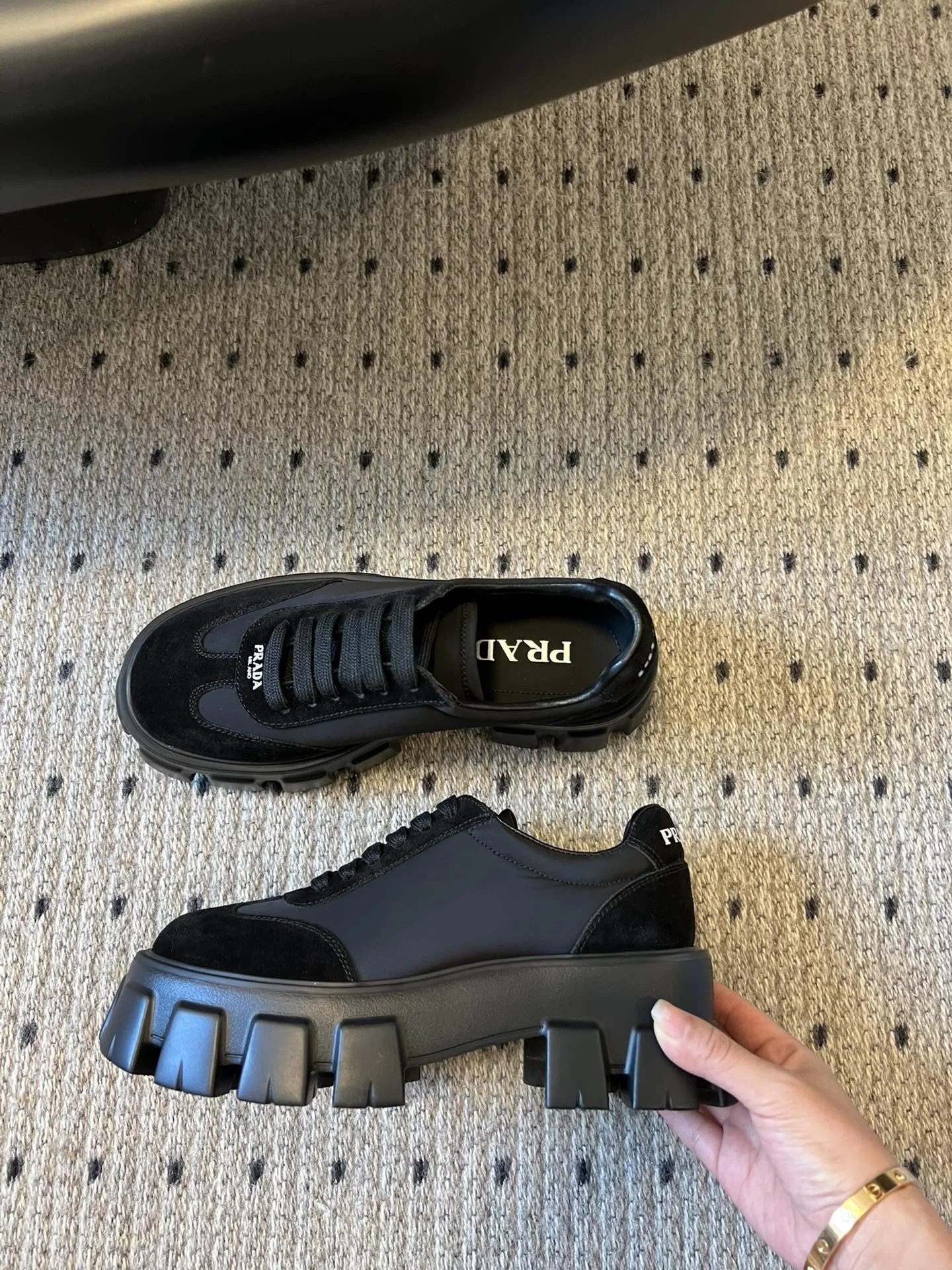 Trendy Prada Low Shoes 34366
