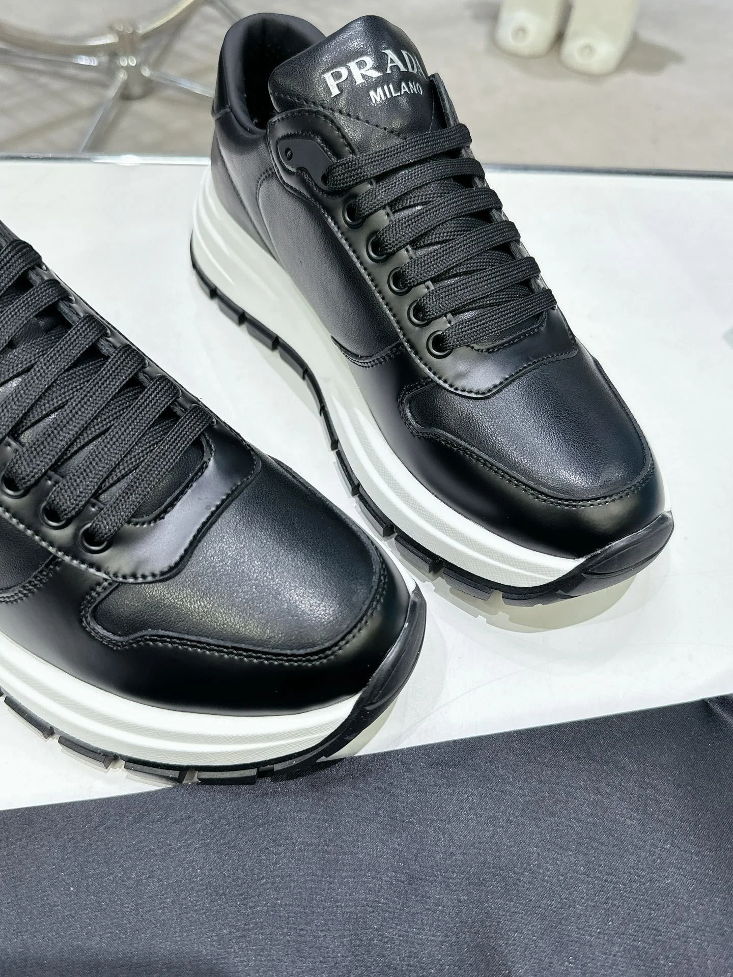 Prada Low Shoes Stylish 34391