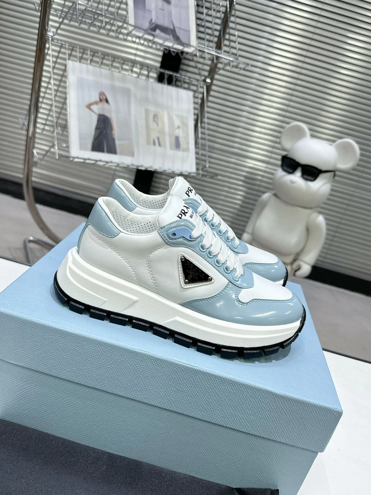 Prada Low Shoes Durable 34360