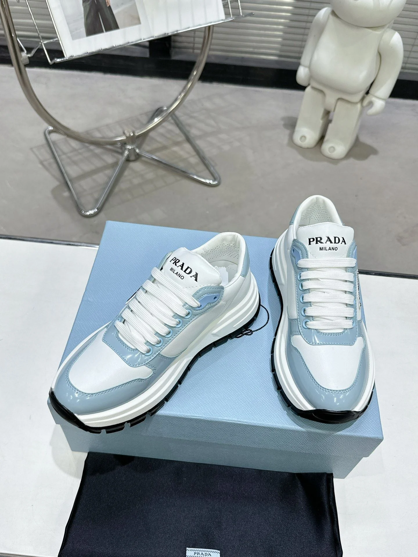 Prada Low Shoes Durable 34360