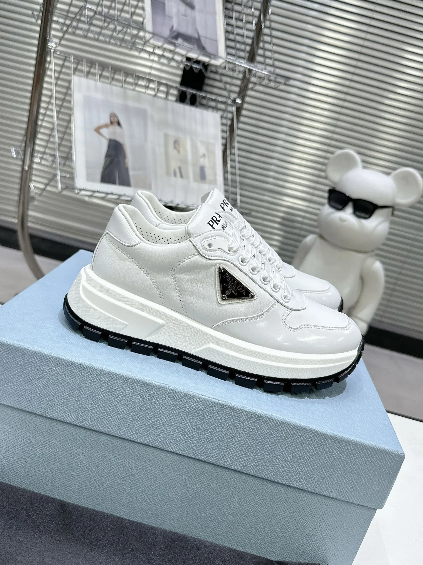 Prada Low Shoes UrbanStyle 34358