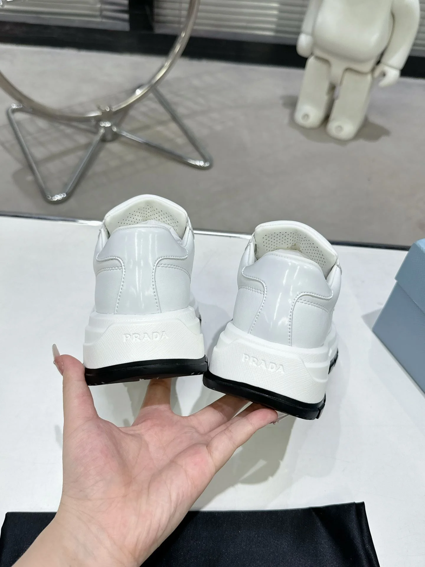 Prada Low Shoes UrbanStyle 34358