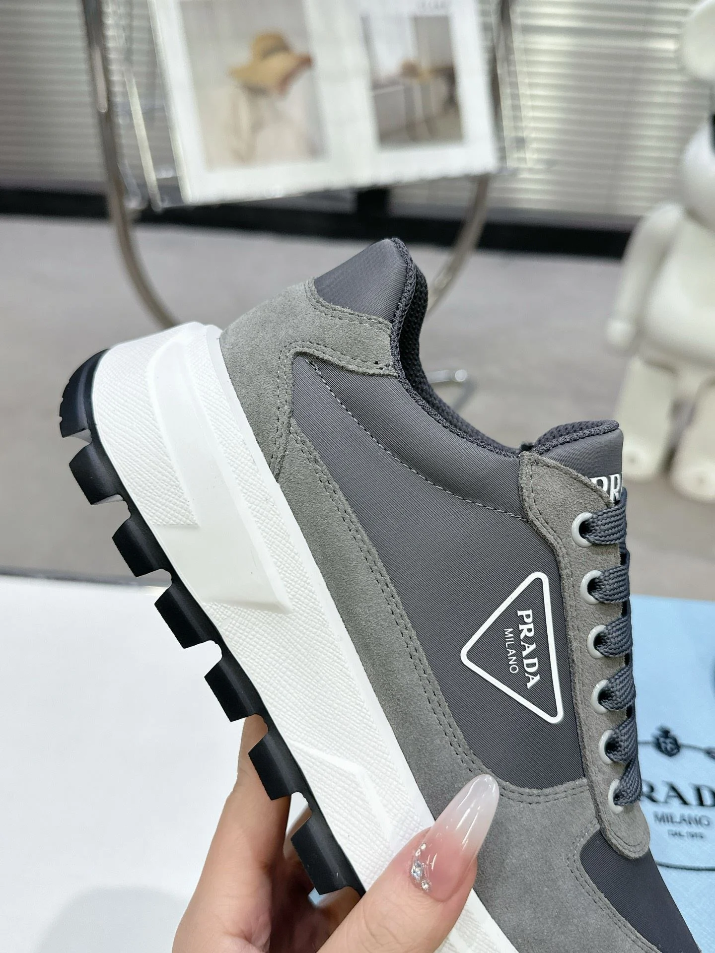 MoistureWicking Prada Low Shoes 34352