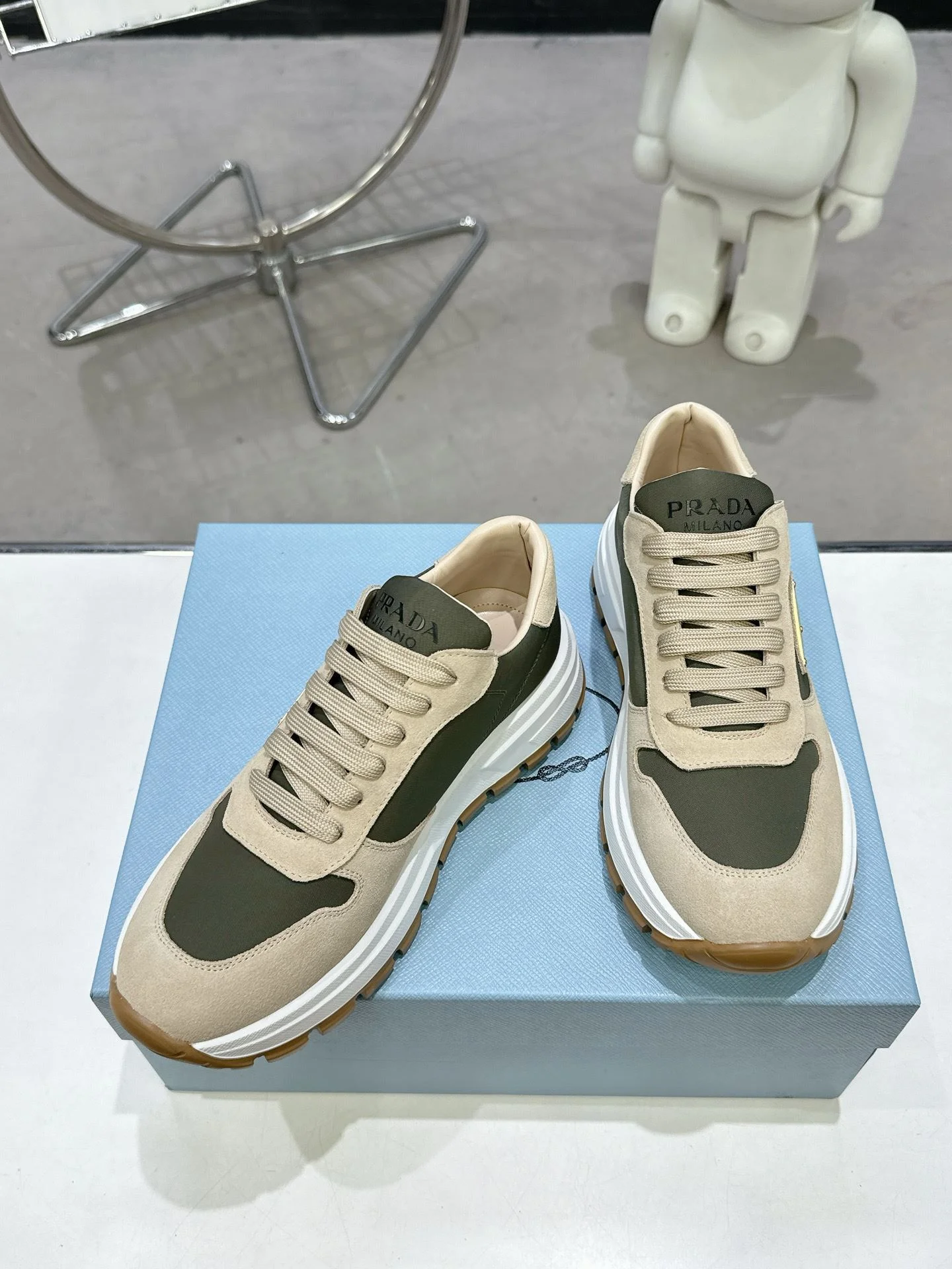 Practical Prada Low Shoes 34328