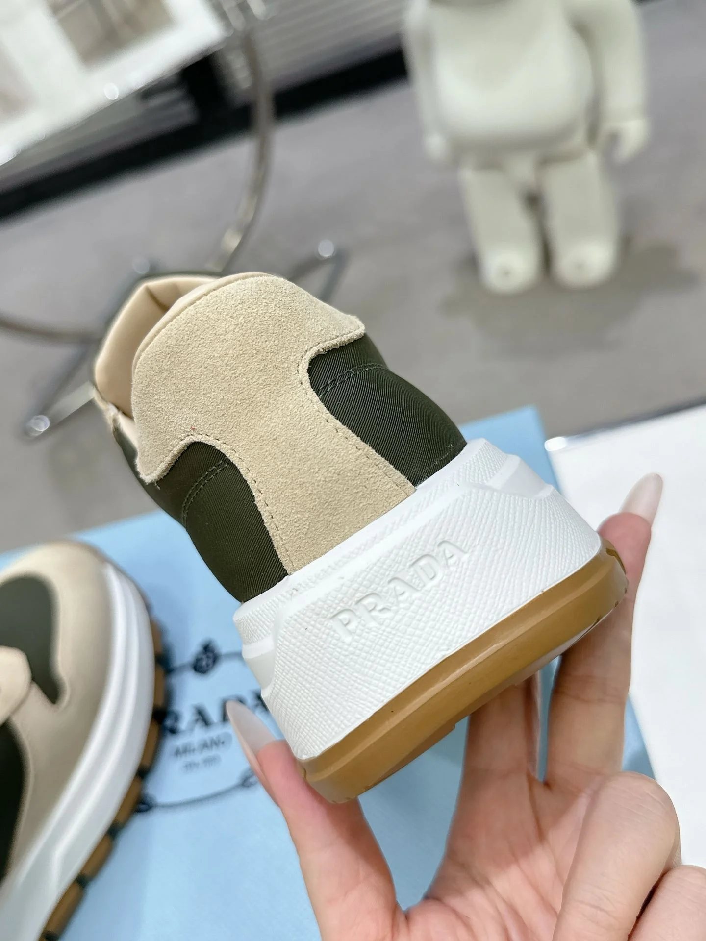 Practical Prada Low Shoes 34328
