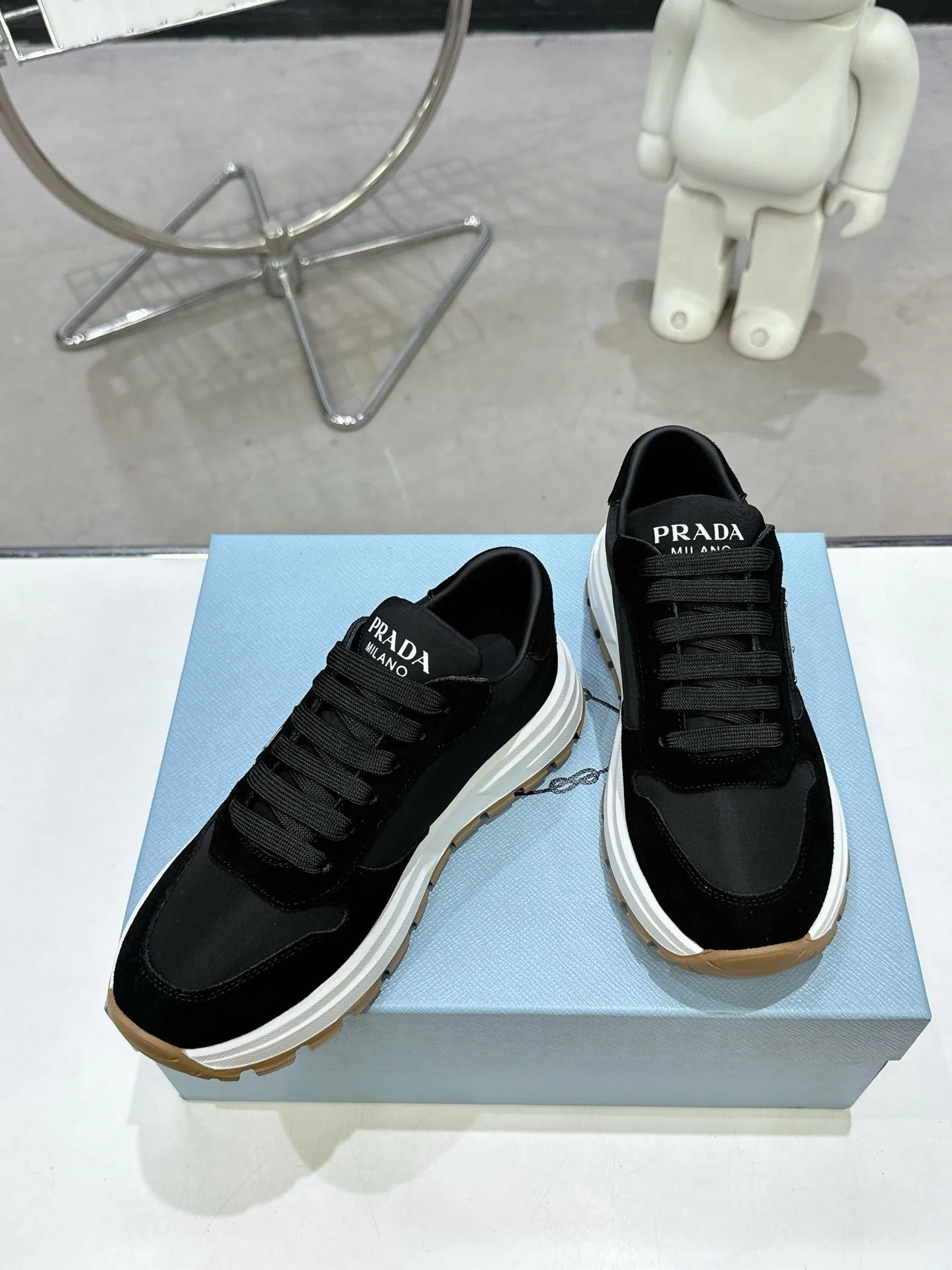 Prada Low Shoes Premium 34343