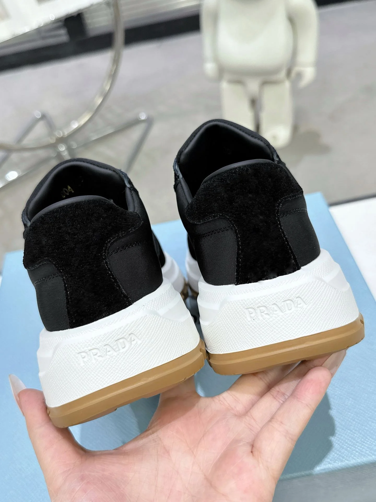 Prada Low Shoes Premium 34343