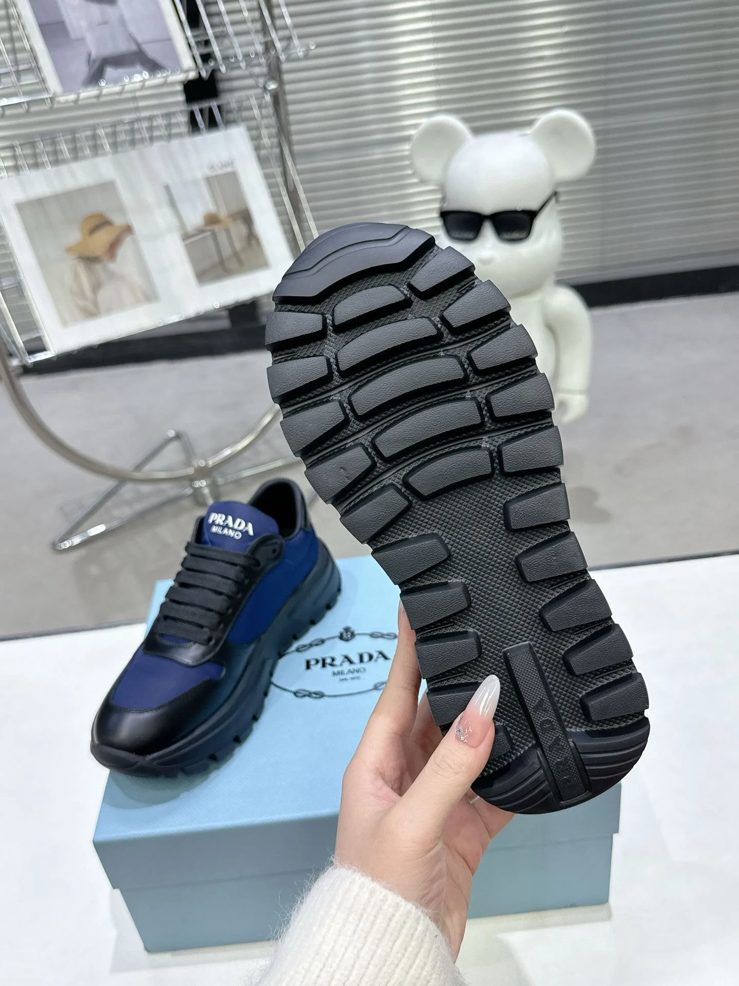 Neat Prada Low Shoes 34347