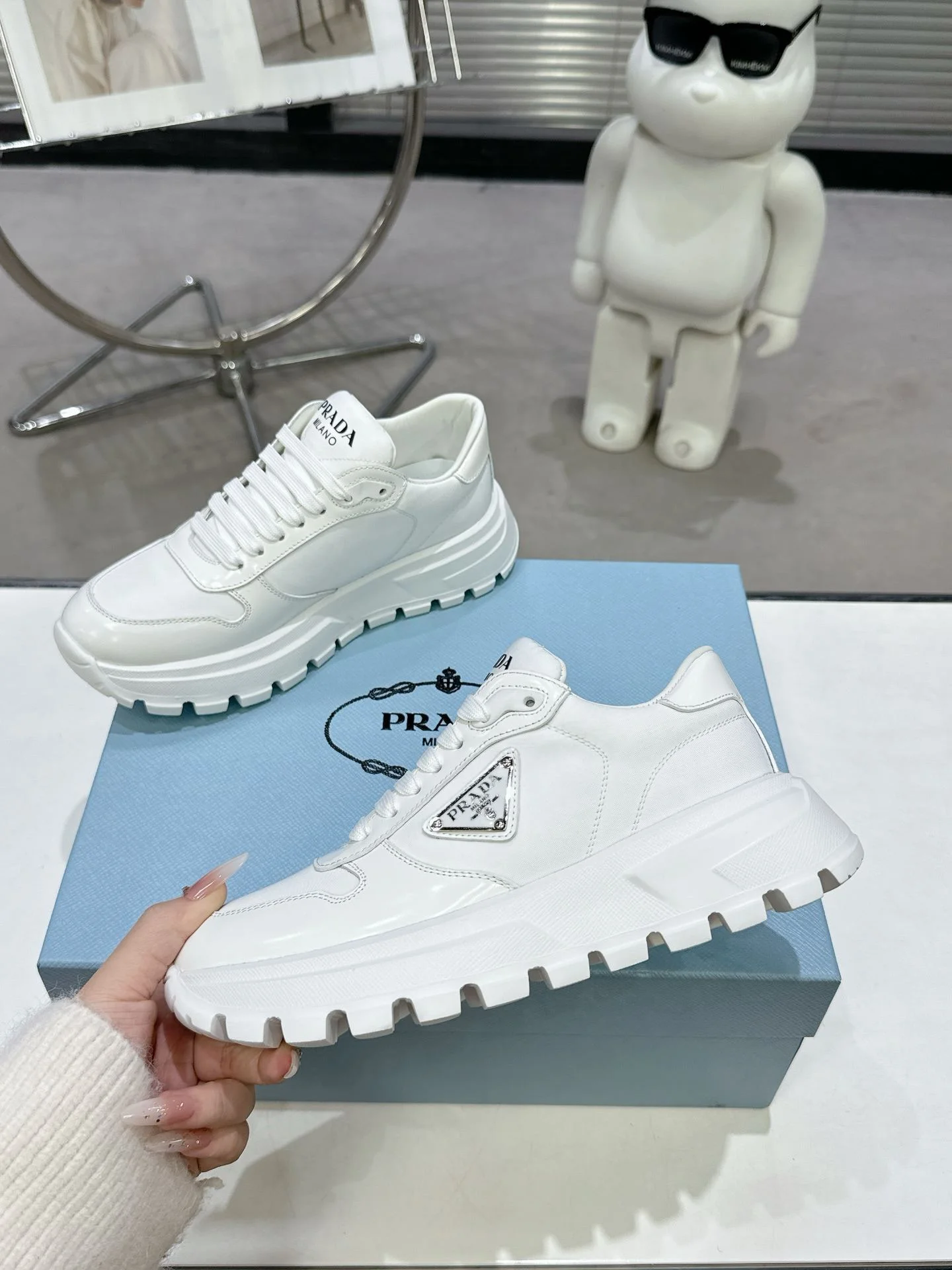 Prada Low Shoes Durable 34333
