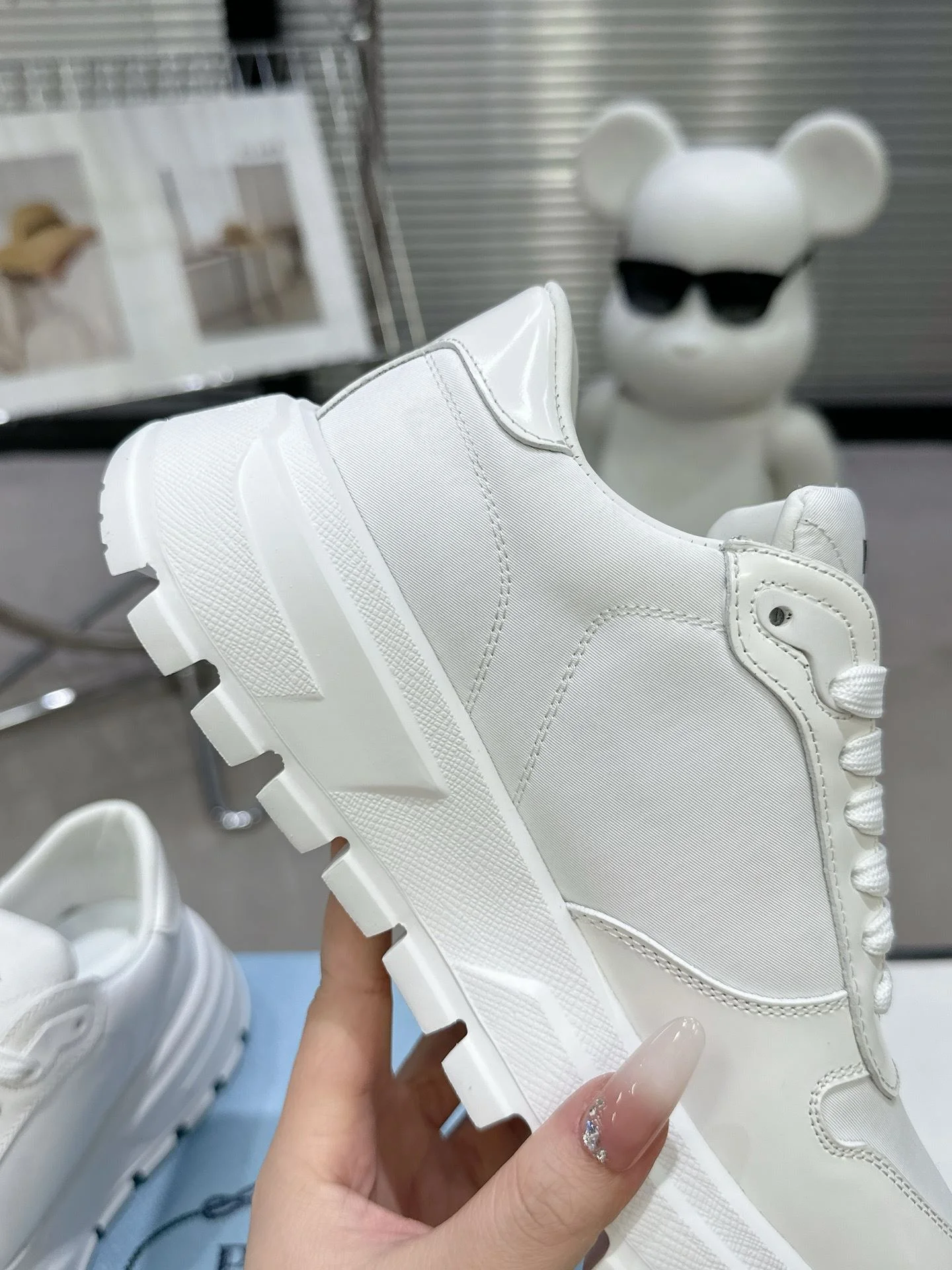 Prada Low Shoes Durable 34333