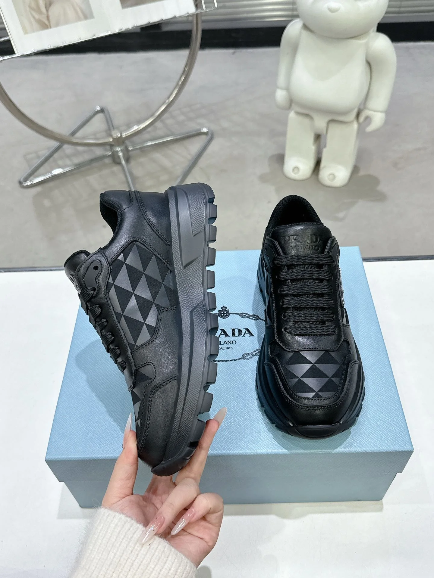 Comfortable Prada Low Shoes 34348