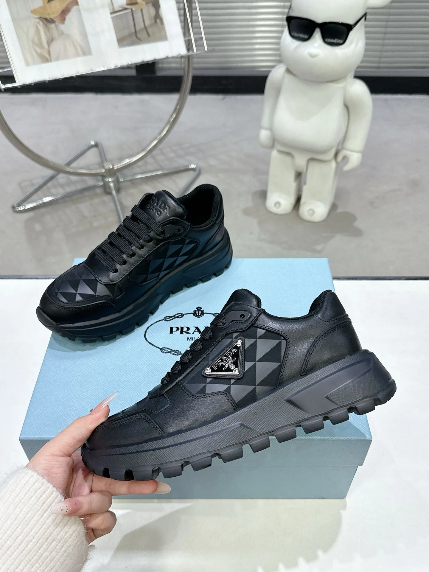 Comfortable Prada Low Shoes 34348