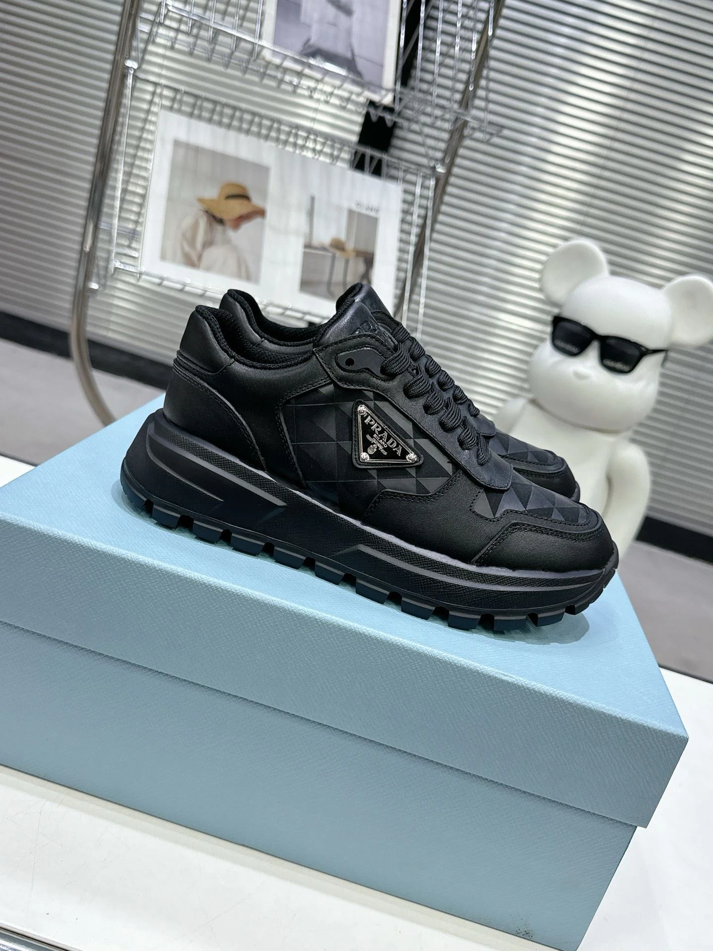Comfortable Prada Low Shoes 34348