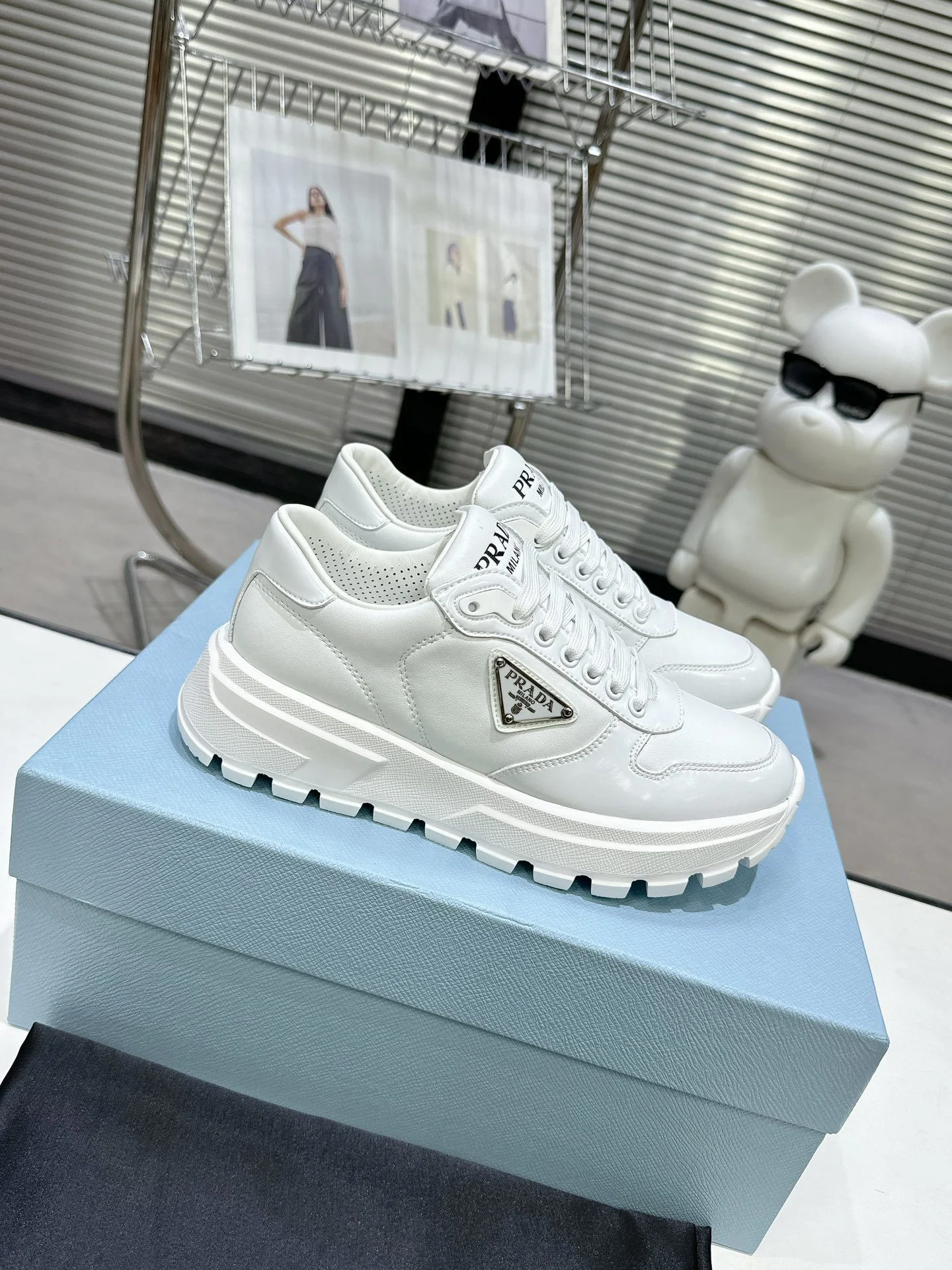 Prada Low Shoes Trendy 34325