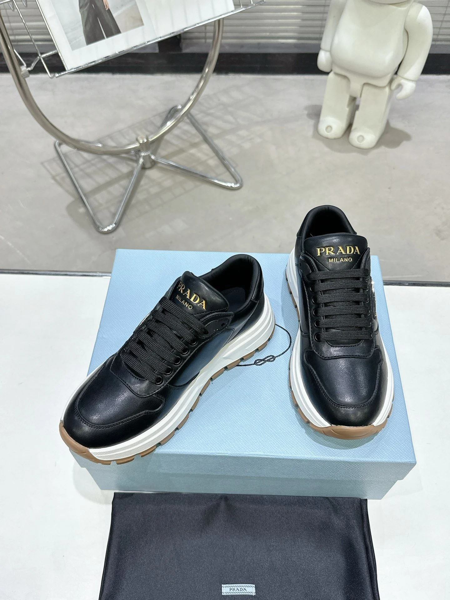 MultiPurpose Prada Low Shoes 34329
