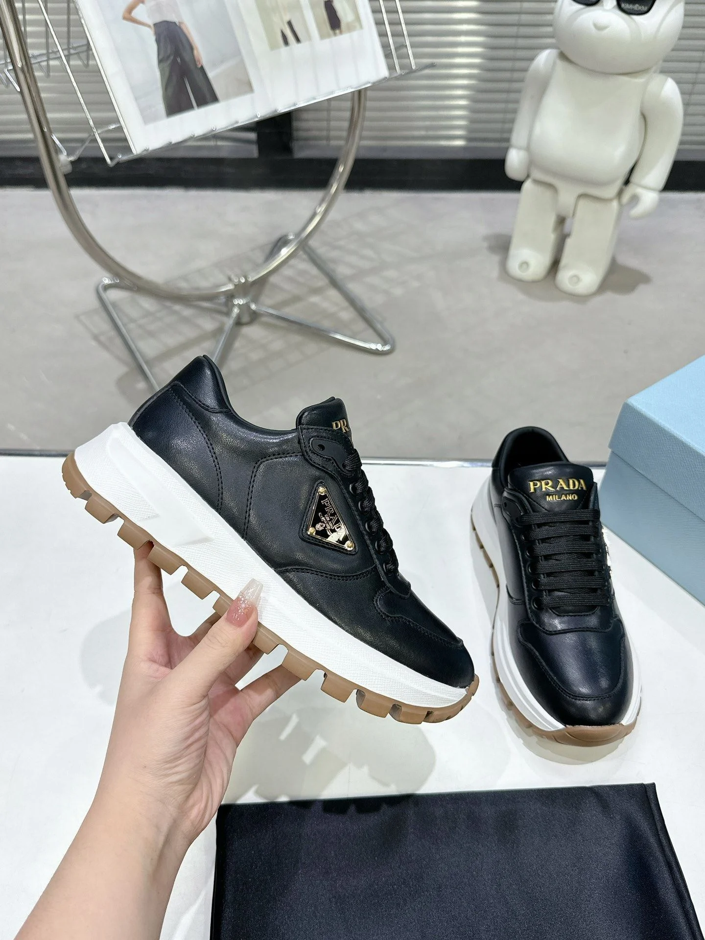MultiPurpose Prada Low Shoes 34329
