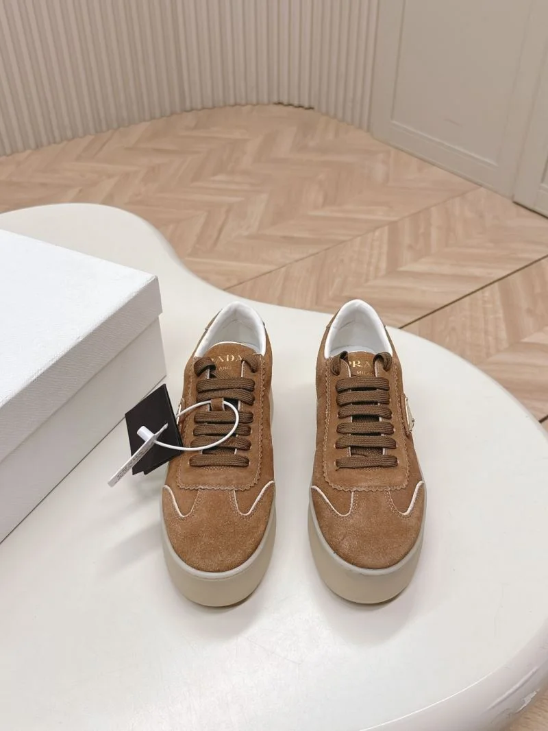 SmoothTexture Prada Low Shoes 35113