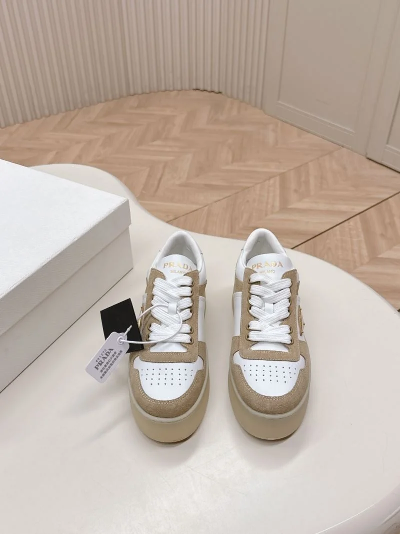 Prada Low Shoes Casual 35122