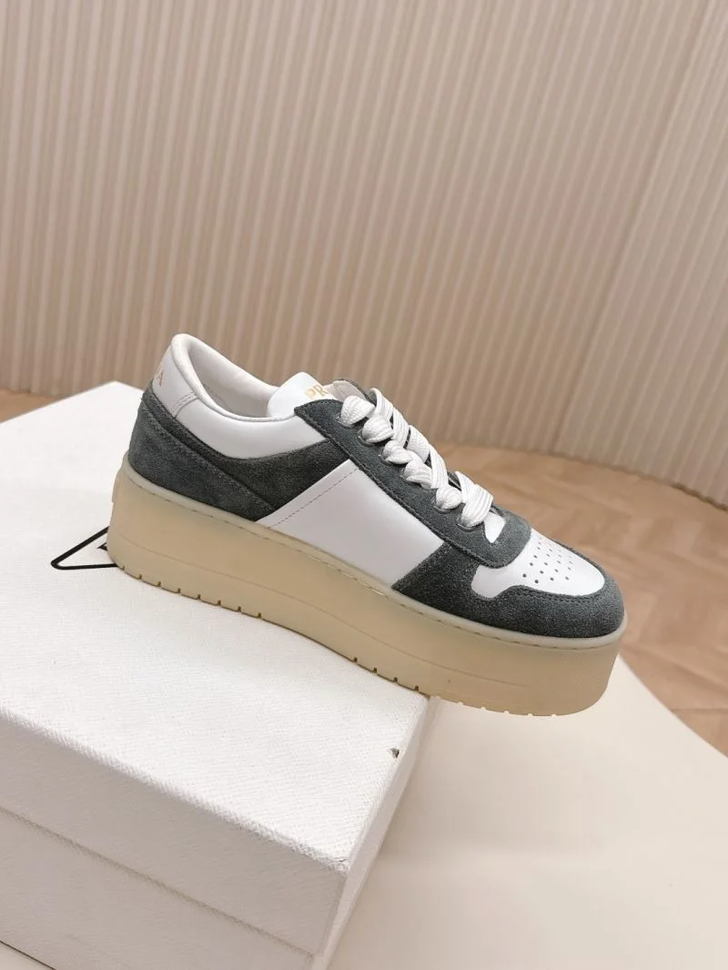 Prada Low Shoes SmoothTexture 35127