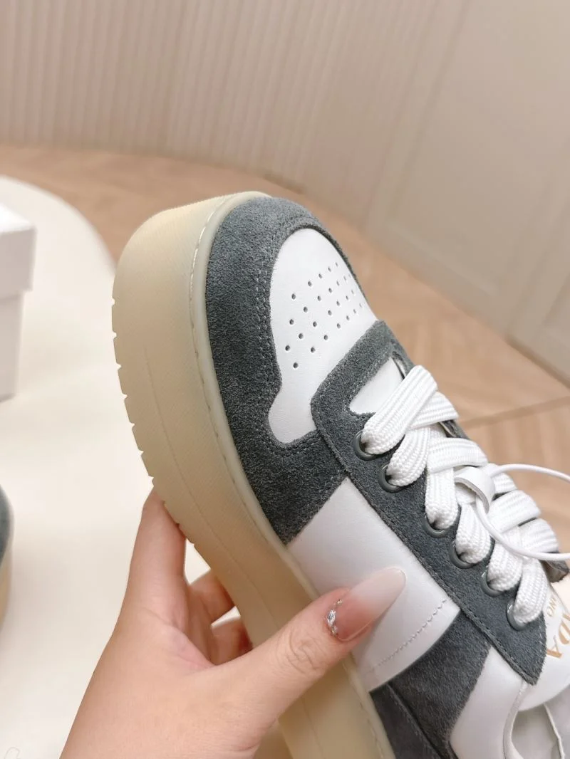 Prada Low Shoes SmoothTexture 35127