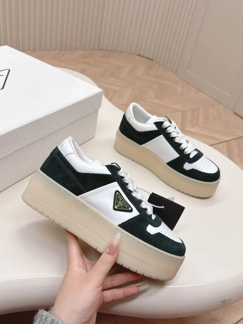 Prada Low Shoes Sporty 35114