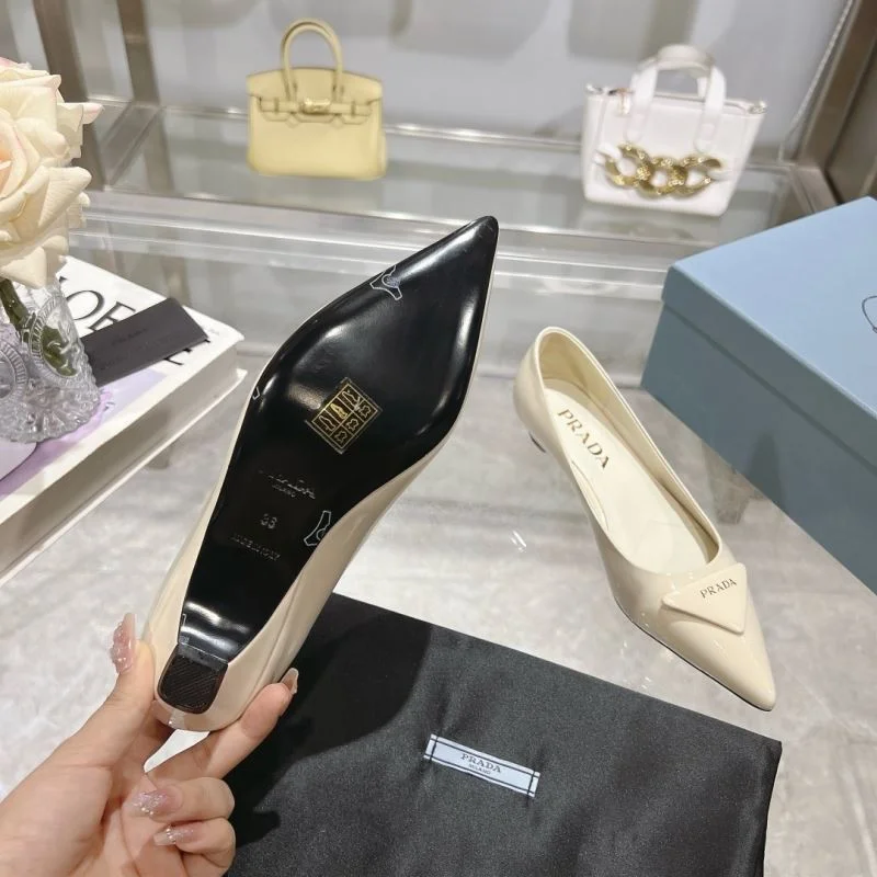 Prada Low Shoes EasyCare 35125